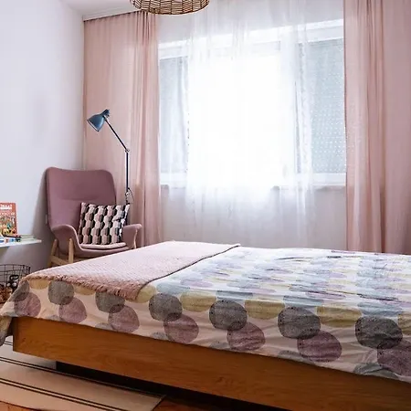Cozy In * 瓦爾納