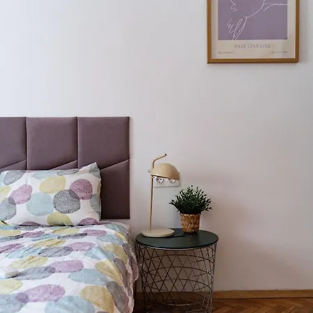 Διαμέρισμα Cozy In *
